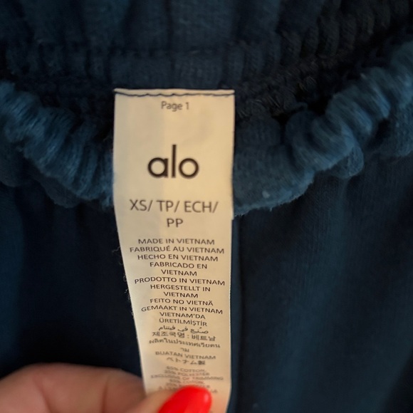 ALO Yoga Blue Jacket- selling as a set. - Picture 7 of 7